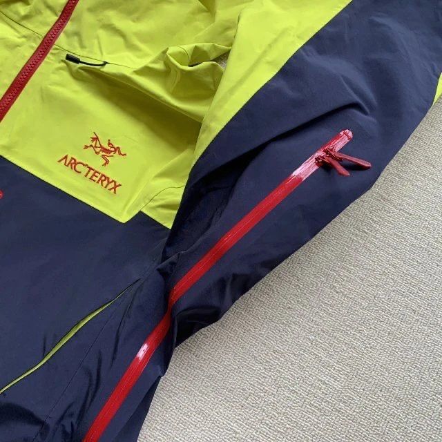 Вітровка  Arc'teryx Alpha SV Jacket / "Year of the Dragon" Limited Edition