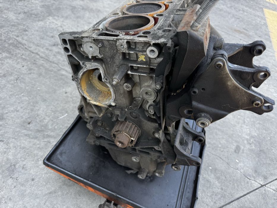 Bloco motor Peugeot 1.8 16v