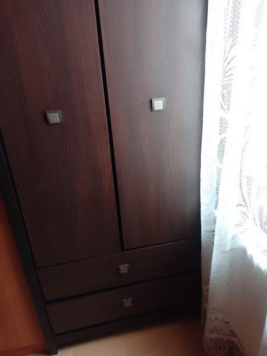 Шафа для одягу двостворчата