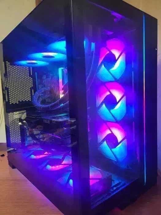 pc gaming - ryzen 5 9600X - RTX 5070 - 32GB - 1TB