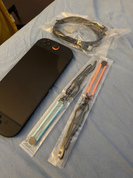 Switch 2, caixa e 1 ano de garantia