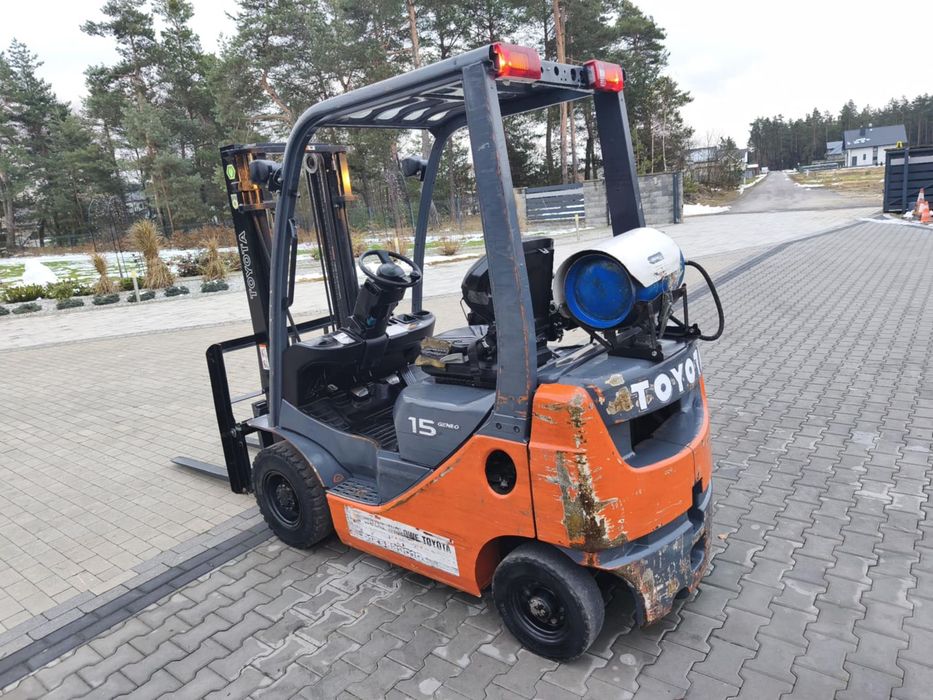 Toyota 02-8FG15 2009 rok gaz automat przesuw boczny nowy akumulator LPG