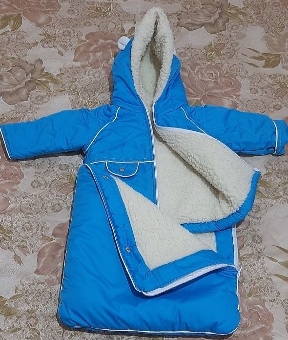 Конверт-комбінезон для хлопчика.