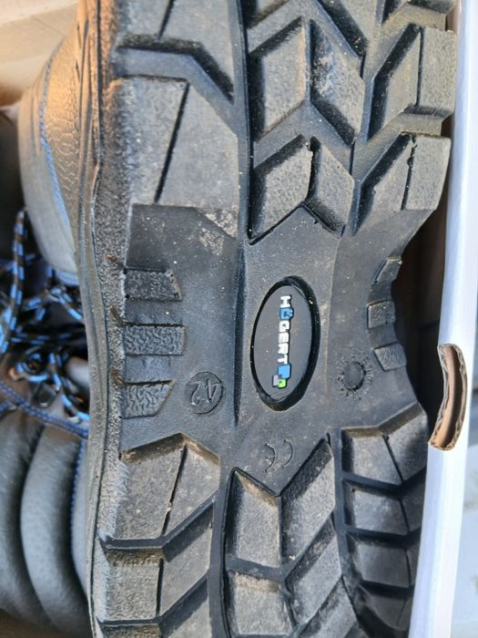 Buty robocze wysokie