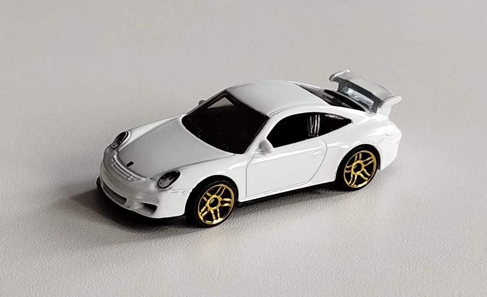 Hot Wheels Porsche 911 GT3 RS