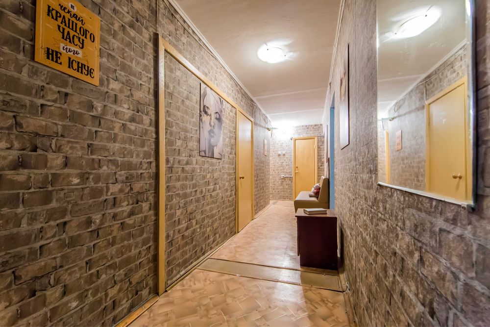 Хостел возле м. Святошино – уютная комната с интернетом.