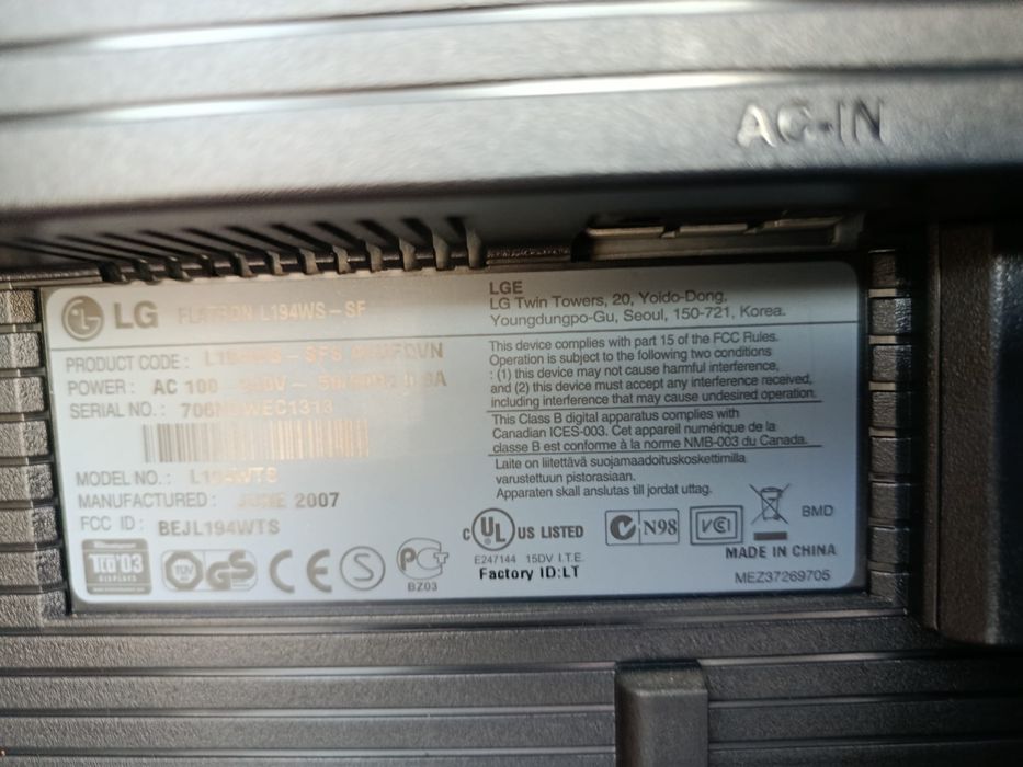 Monitor LG Flatron L194WS447177705474631681