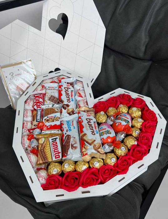 Подарунковий бокс, подарунок для дівчини, сладкий подарок на праздник