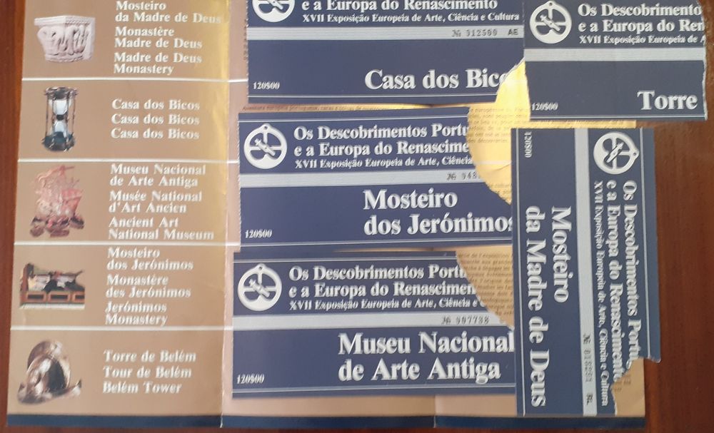 Bilhetes e desdobrável da XVII exposicao europeia de arte,ciencia e cu