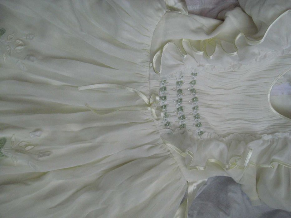 Платье нарядное нежное