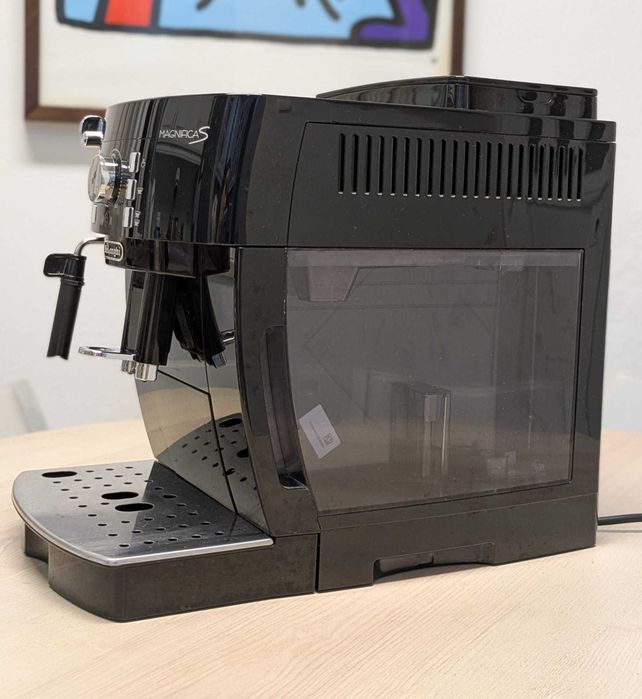 Máquina de Café Automática De'longhi Magnifica S