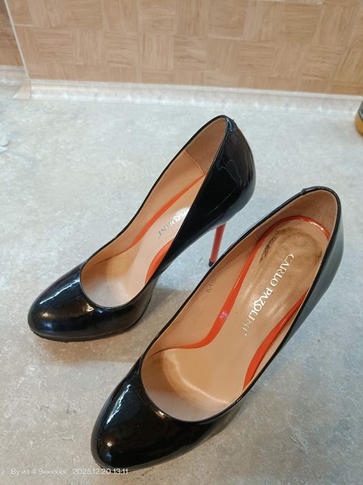 Туфлі жіночі 36 р. Carlo Pazolini