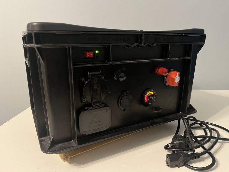 Stacja 320Ah LiFePO4 z BMS - 4350 Wh - przetwornica 500W z ładowarką