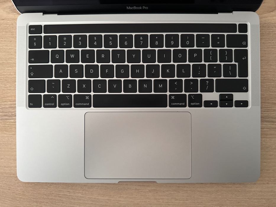 Macbook Pro 13 2020 Intel i7 32GB 2TB 4 x Thunderbolt FAKTURA