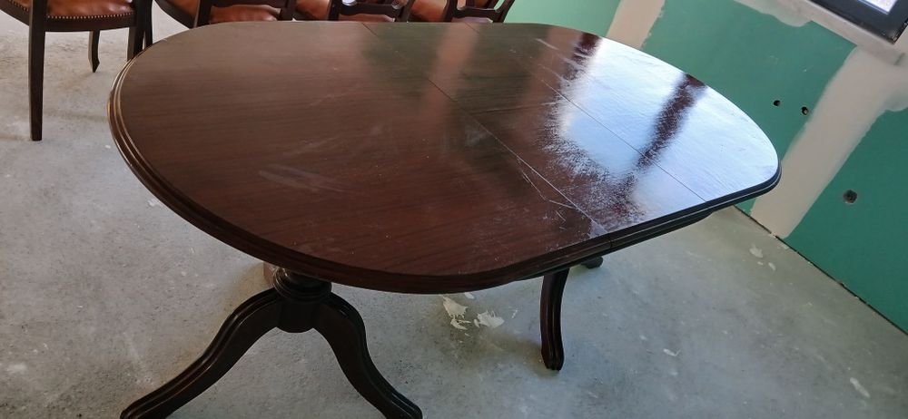 Mesa jantar oval