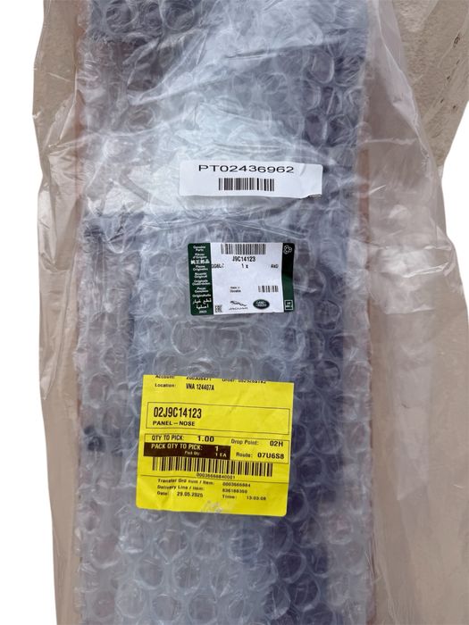 Ślizg zderzaka Jaguar E-Pace