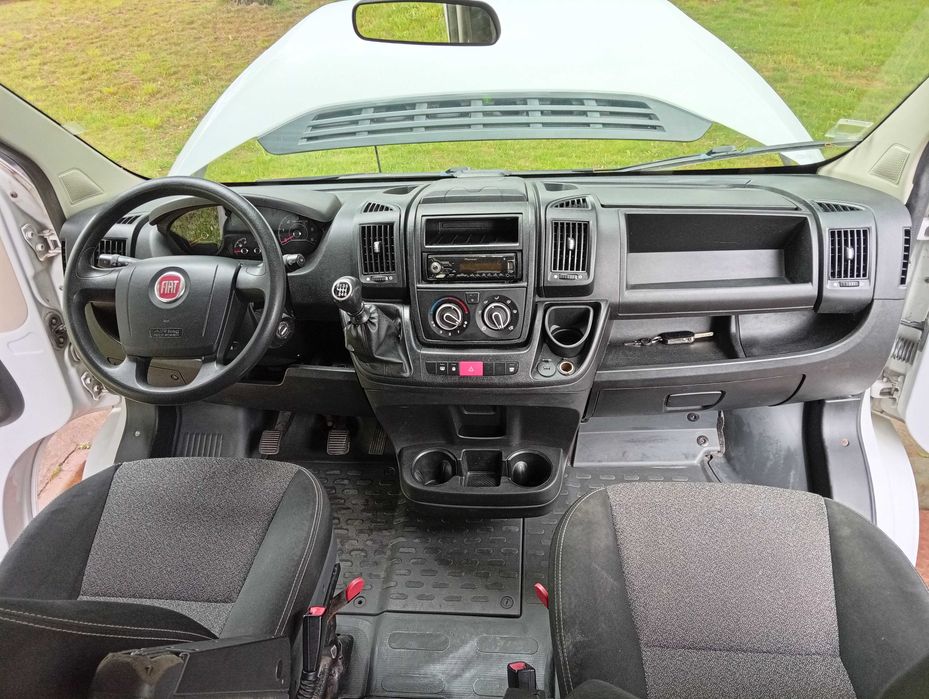 Autovivenda Furgão Fiat Ducato, 2017, 4 lugares livrete com AC