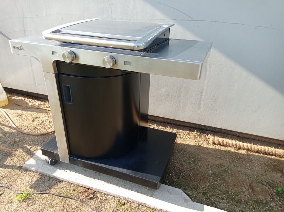 Grill gazowy duży char broil