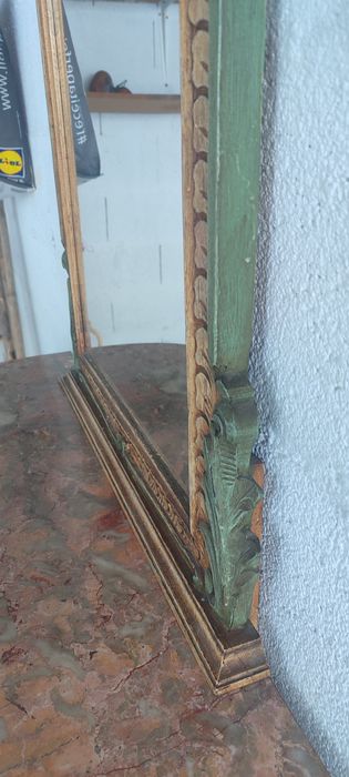 Conjunto espelho e credencia em mármore