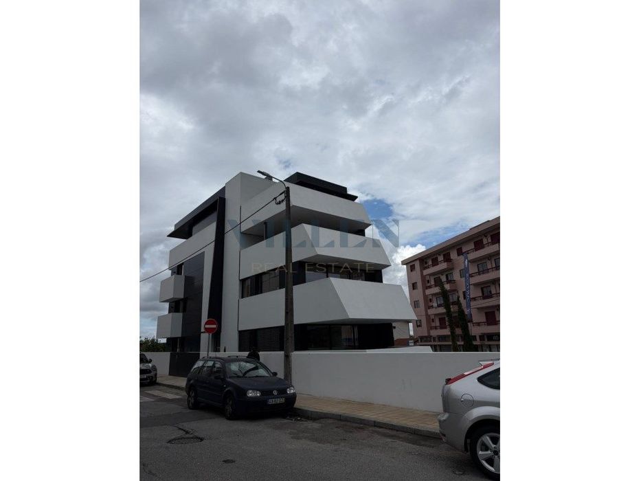 Apartamento T2 | Edifício Bismark