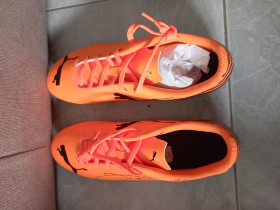 Chuteiras PUMA Novas – Autografadas por DIOGO DALOT
