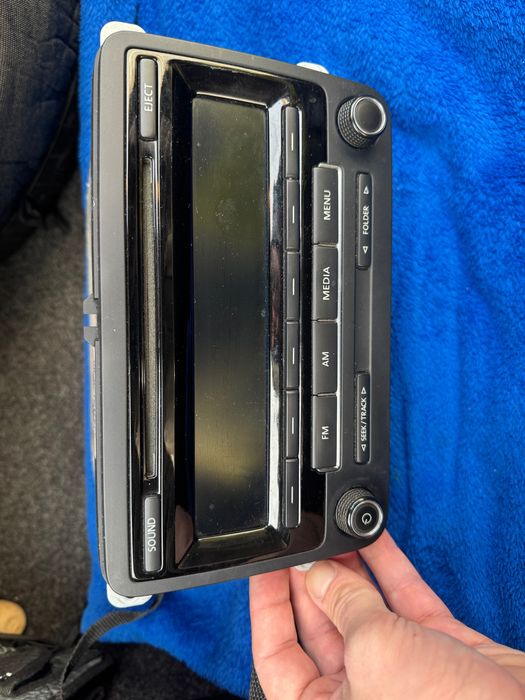 Штатна мультимедіа Volkswagen Jetta 6