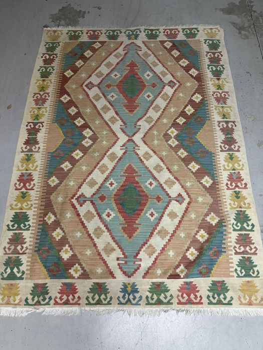 Tapete Kilim Bege Pérola Autêntico 140x200cm em excelente estado
