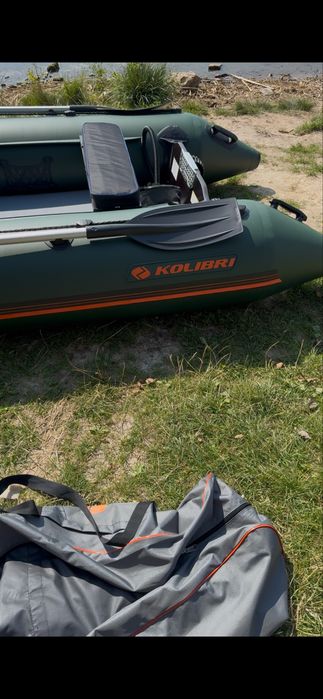 Лодка  под мотор Kolibri KM-330 New слань книжка в комплекті