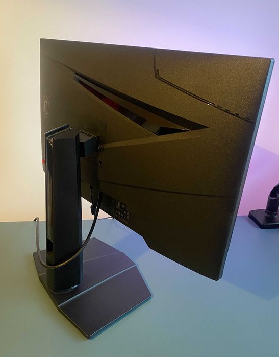 Monitor de computador 4K de 27 polegadas (MSI MAG)