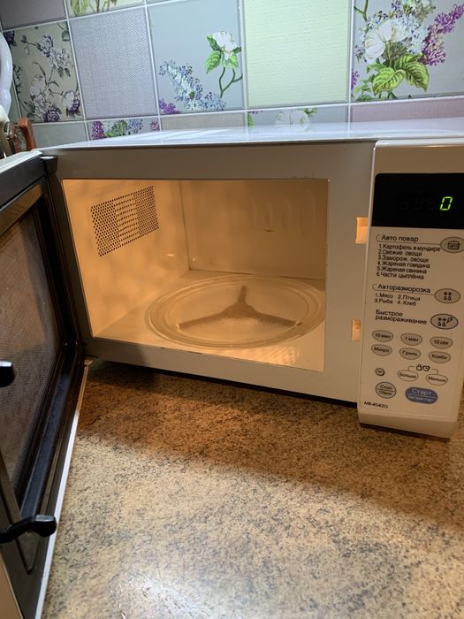 Микроволновка LG MB 4042G