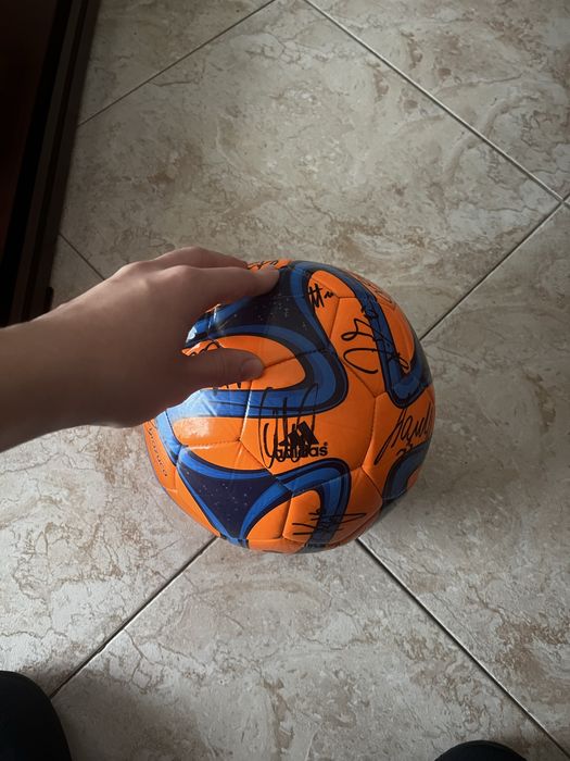 Bola adidas world cup brazil 2014 assinada  plantel do benfica 201