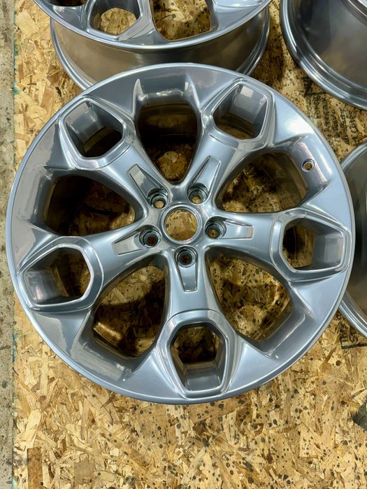 Комплект дисків R19 з Ford Escape Titanium C520