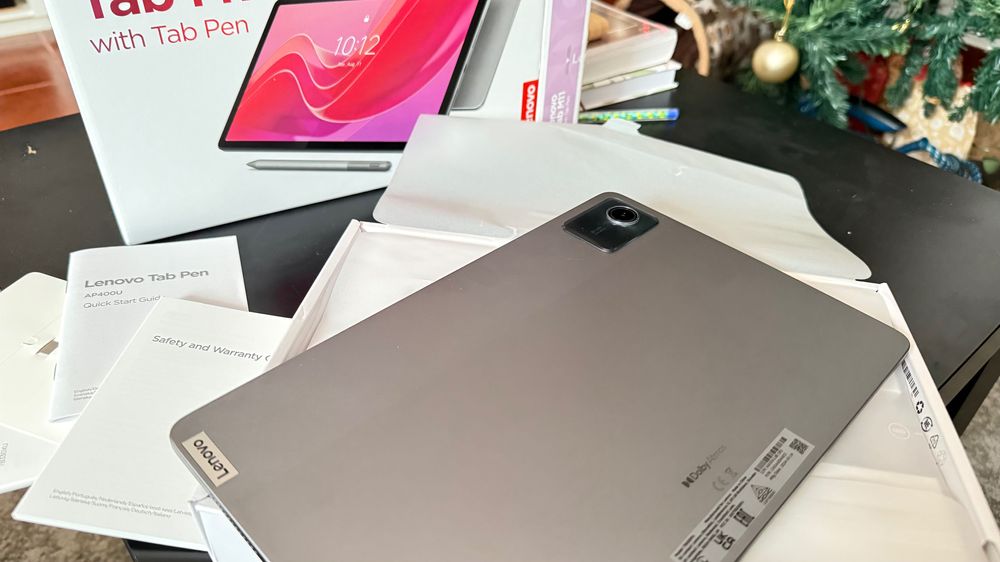 Lenovo Tab M11 with tab pen