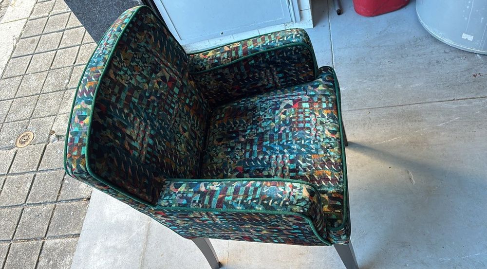 Cadeira com Braços Veludo Mosaico Multicolor — Pernas Madeira | Porto