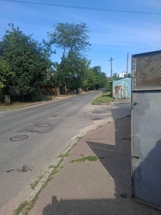 Продам гараж в кооперативе на Бреуса