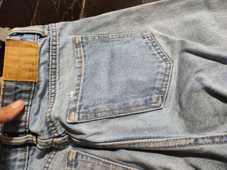 Джинсы Bershka mom s 24 размер