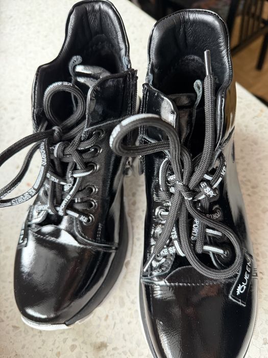 Półbuty skórzane 37r. Venezia