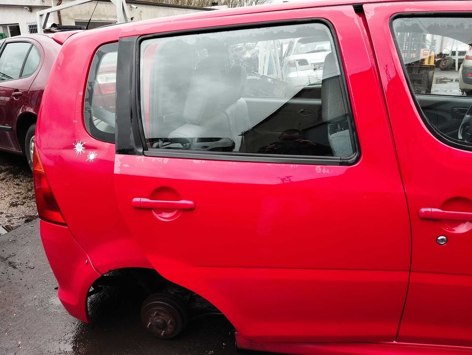 Daihatsu YRV 1.3i 5D 2002 r.Drzwi tylne prawe.