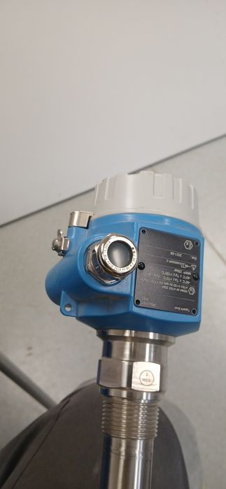 Sonda de nível para sólidos e granulados