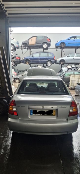 Hyundai accent II 1.3 para peças 
Ref:G4EA para