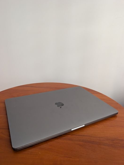 Apple Macbook Pro 16 2019 i9 16/1tb