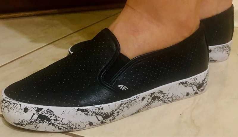 Damskie tenisówki firmy 4F
