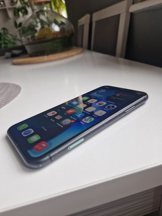 Iphone 11 64gb stan dobry+
