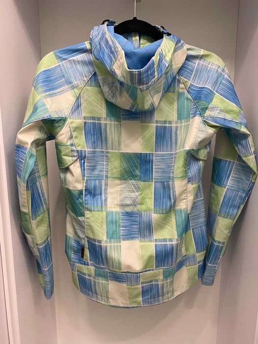 Куртка софтшел  Alpine pro XS,  яркая, удобная, подойдет для ребенка.