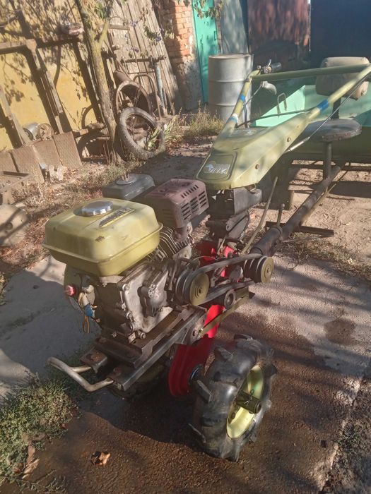 Продам мотоблок Зирка в идеале