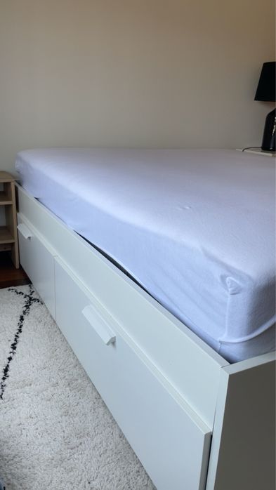 Cama de casal Brimnes IKEA