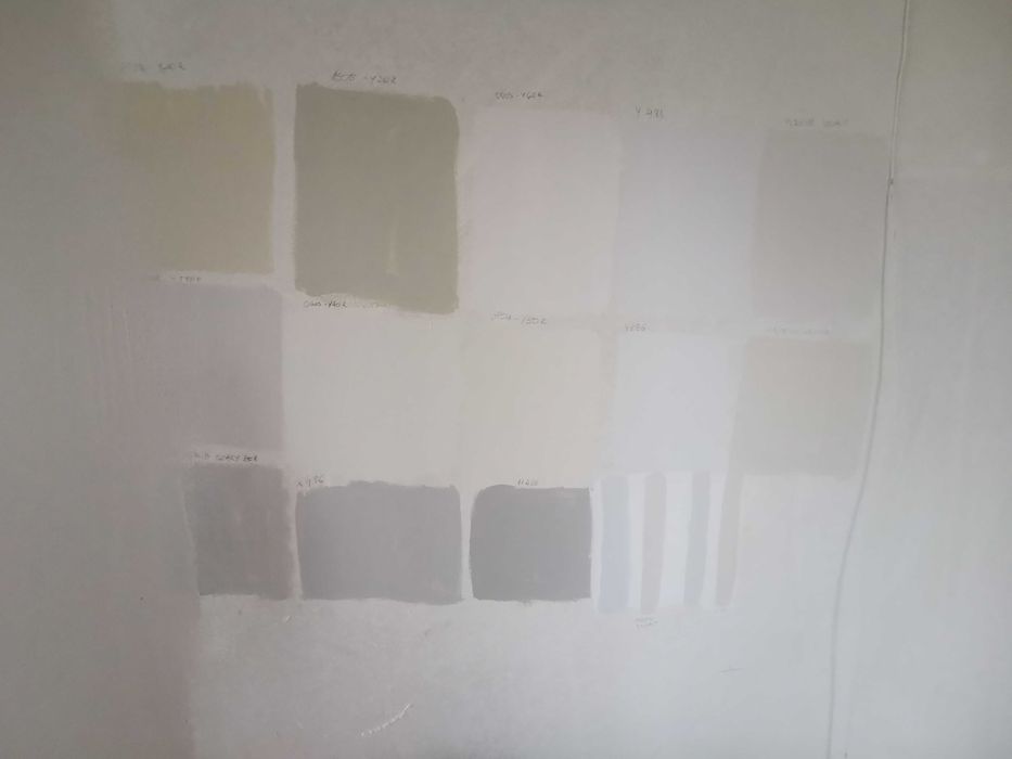 Próbki farb Tikkurilla mieszalnik beże, szarości, błękity, róże