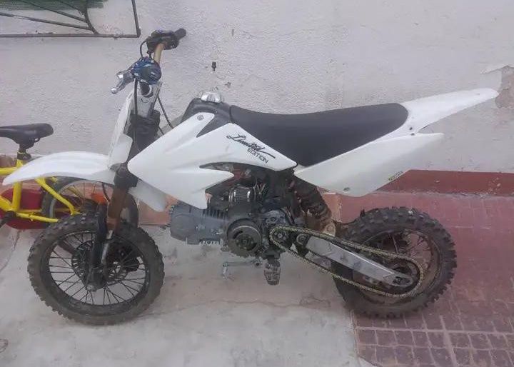 Pitbike 125 bom estado