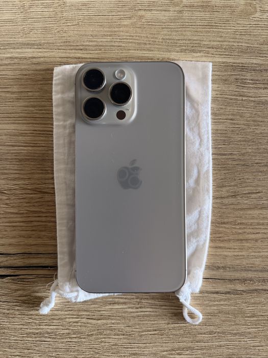 iPhone 15 Pro Max 256 Ti. Natural
