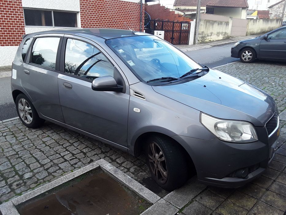 Chevrolet Aveo Bi Fuel (Gasolina e GPL) - 114.000 km reais